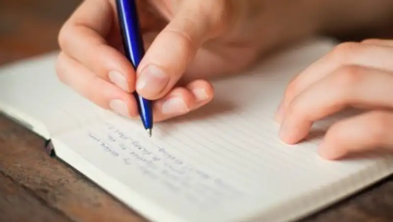 Лучших авторов эссе о верховенстве Конституции наградили в Астане