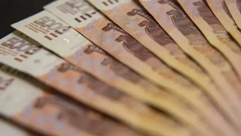 Инвесторы из России идут в Казахстан: Как это влияет на курс