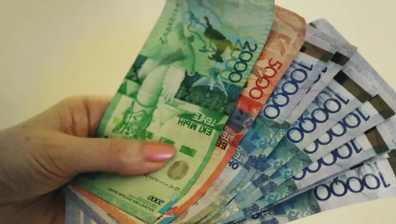 Безработным алматинцам, участвующим в общественных работах, повысят зарплату