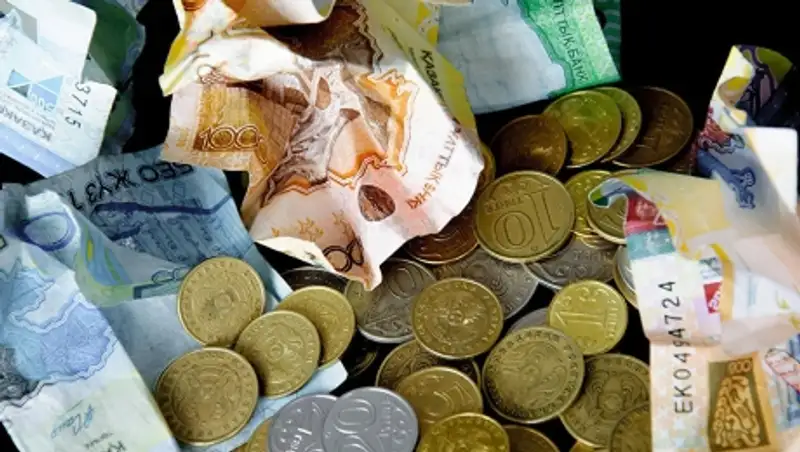 Казахстанцы по-прежнему предпочитают расчет наличными - Султанов