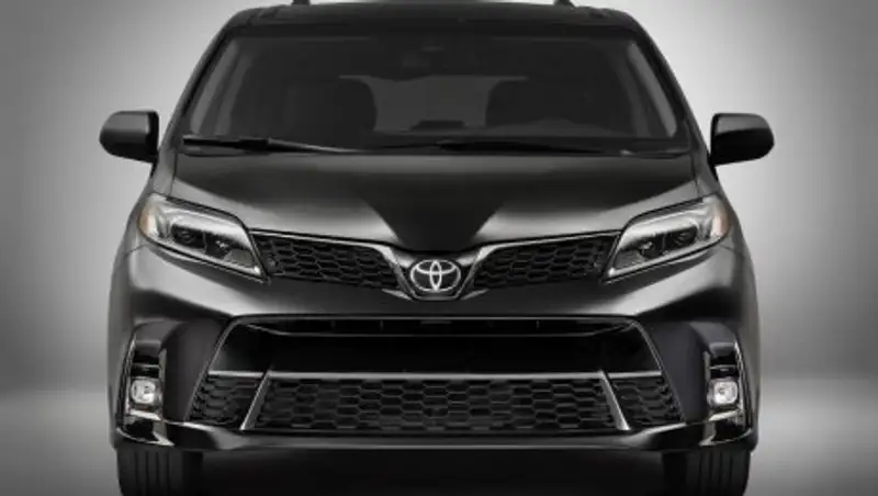 Toyota обновила минивэн Sienna