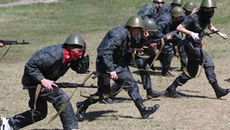 Украинцев обяжут пройти «курс молодого бойца»