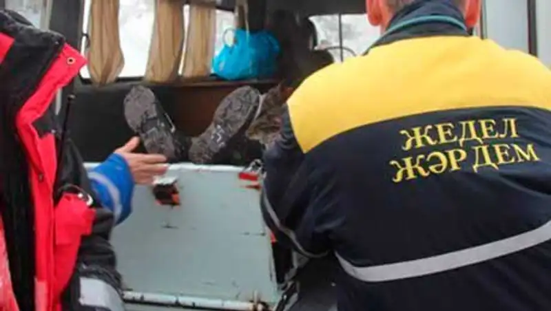 В селе Карасу рабочий погиб, упав с высоты 12 метров