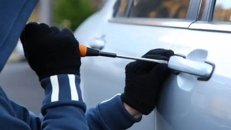 В Алматы поймали угонщиков авто, которые промышляли в Ауэзовском районе города