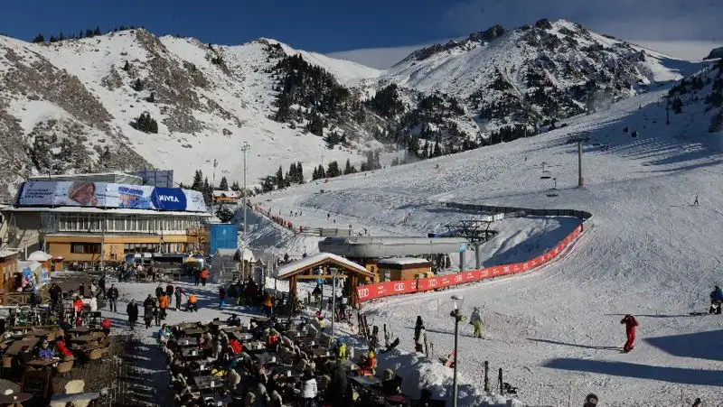 В Казахстане туристский взнос с иностранцев будут взимать с 2023 года