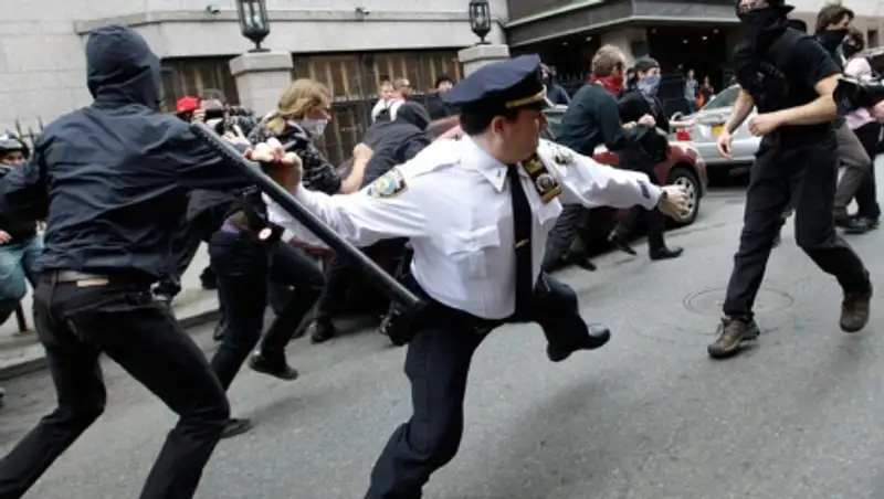В Нью-Йорке началась акция солидарности с Балтимором