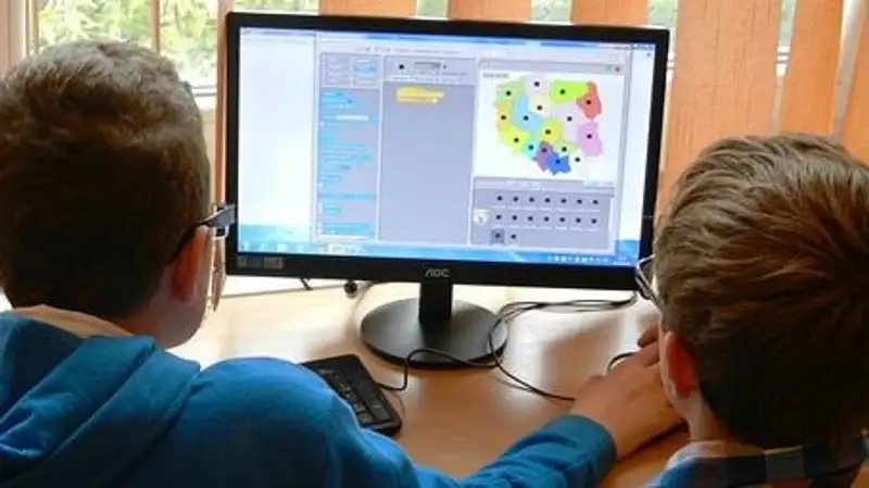 В Экибастузе из-за аварии на ТЭЦ школьники и студенты будут учиться дома