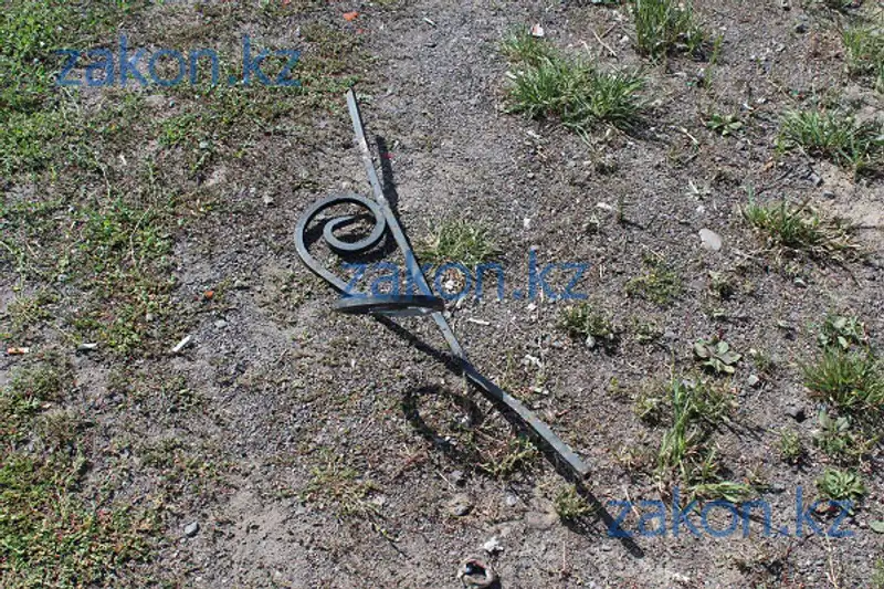 Крупное ДТП произошло сегодня утром в Алматы на Восточной объездной (фото) Крупное ДТП произошло сегодня утром в Алматы на Восточной объездной (фото), фото - Новости Zakon.kz от 22.08.2013 19:51