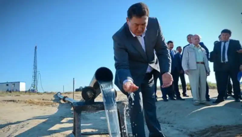 В Павлодарской области на озере Маралды пробурили скважину