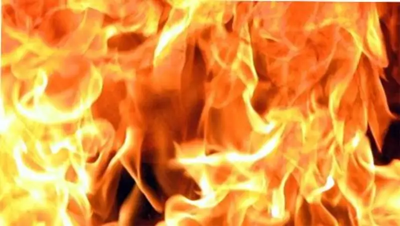 Специальная комиссия приступила к расследованию крупного пожара в Шымкенте