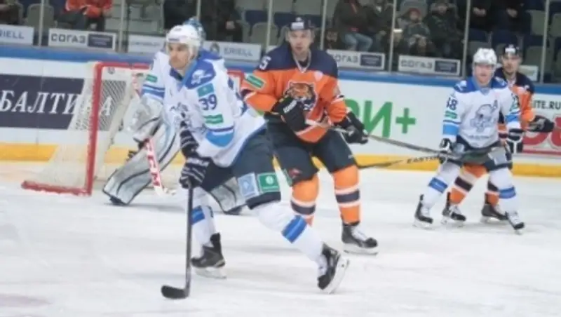  СМИ: "Амур" победит "Барыс" в основное время 