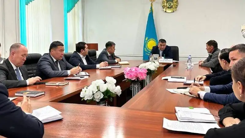 Замакима Улытауской области принял по личным вопросам жителей Сатпаева