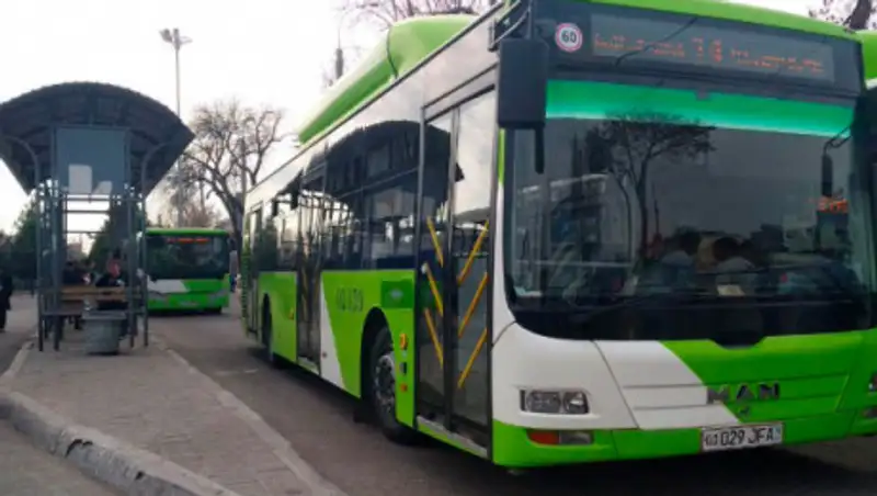 Весь общественный транспорт закрывают из-за коронавируса в Ташкенте