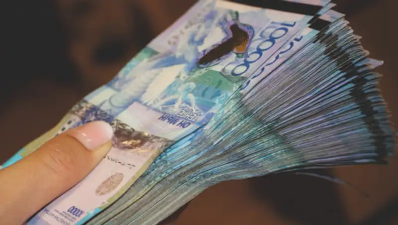 Казахстанцы выплатили почти 10 млрд тенге долгов по налогам