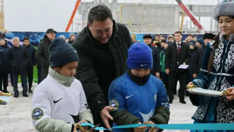 Крытый футбольный манеж презентовали в Павлодаре