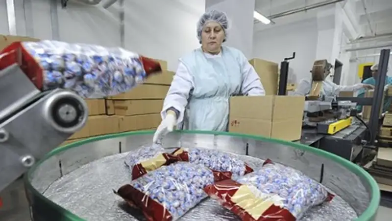 Порошенко обвинил власти России в препятствовании продаже Roshen