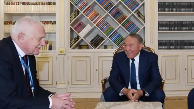 Президент Казахстана встретился с экс-главами Турции, Чехии и Словении