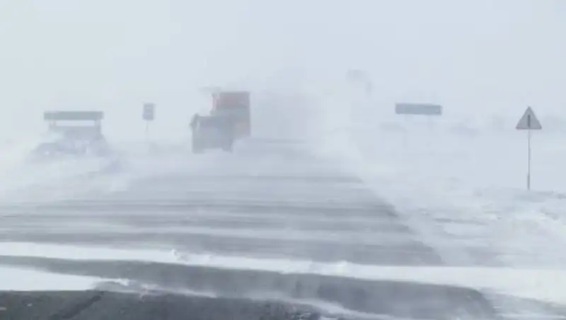 Закрыт еще один участок трассы в Алматинской области