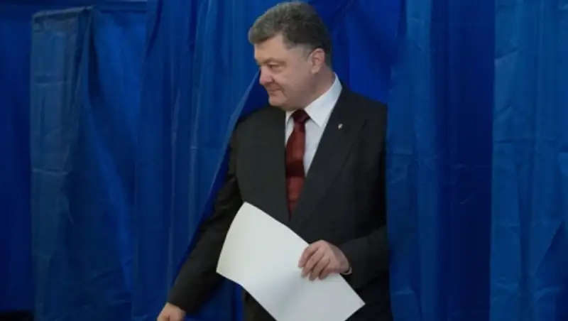 Порошенко призвал выбрать новую власть на Украине