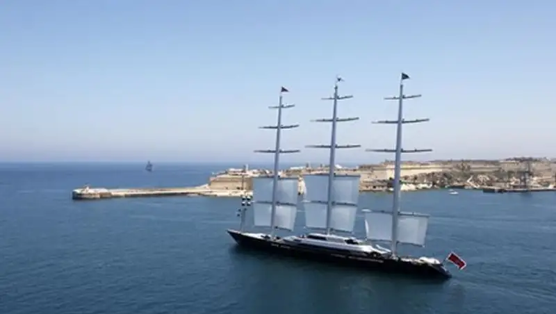 Песков ответил на публикацию Навального об аренде яхты за 26 млн рублей