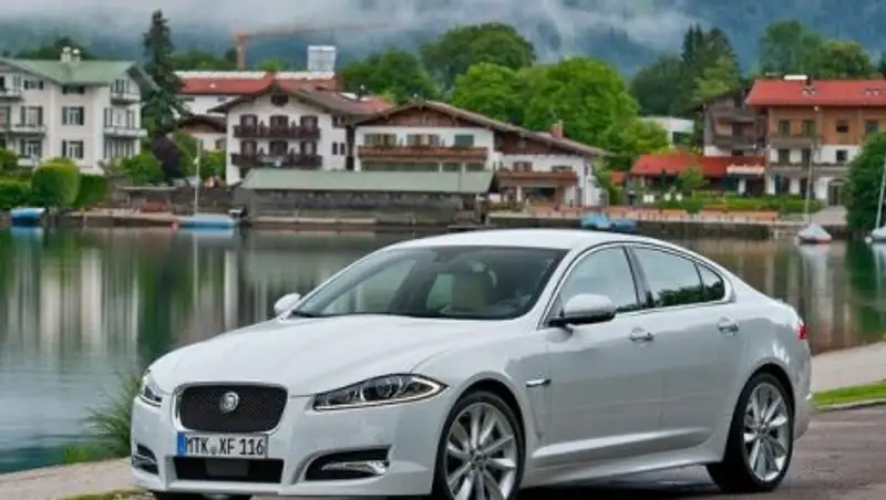В Москве украли "красивый" номер с Jaguar XF помощницы депутата Госдумы