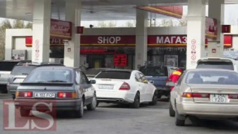 Цены на ГСМ будут менять на фоне колебаний нефти