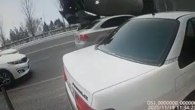 кадр из видео, фото - Новости Zakon.kz от 21.11.2020 11:20