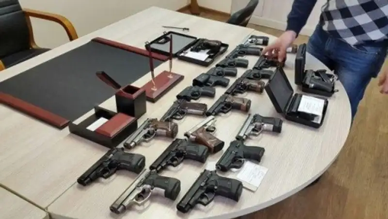 Более 300 единиц "травматики" сдали астанчане с 1 января