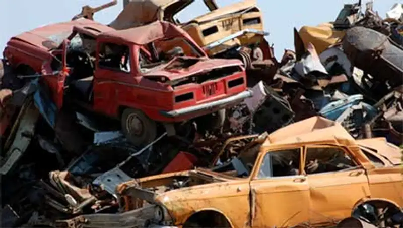 В РК предлагают ввести программу по утилизации старых авто, фото - Новости Zakon.kz от 25.10.2013 16:08