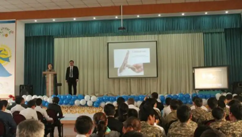 Во всех ВУЗах, колледжах и школах города Алматы проведена масштабная акция «Единый Антикоррупционный Час»