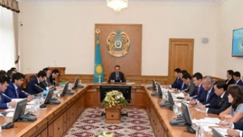 Премьер-министр РК поручил создать рабочую группу по вопросам предпринимательства