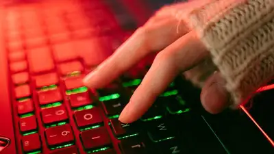 рука, обучение, школа, фото - Новости Zakon.kz от 23.12.2022 11:44