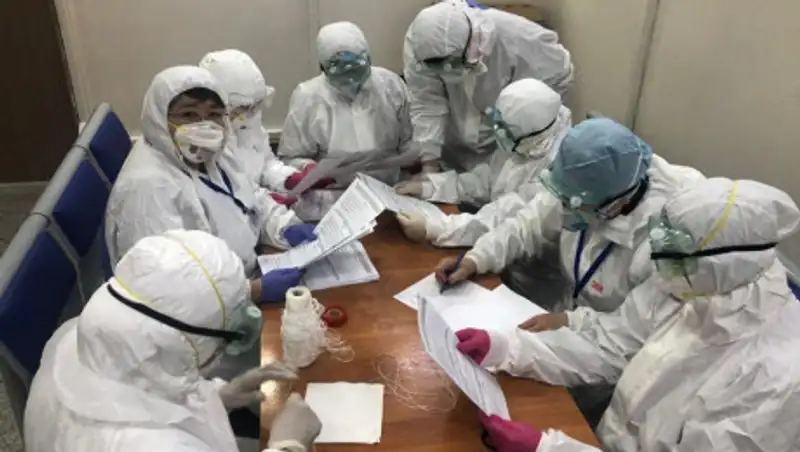 О выплатах надбавок врачам Алматы рассказали в акимате