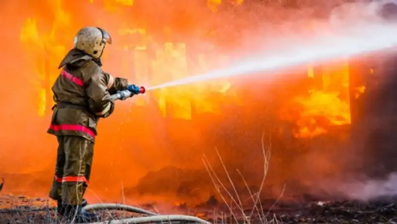 Пожарные спасли пять человек в Петропавловске