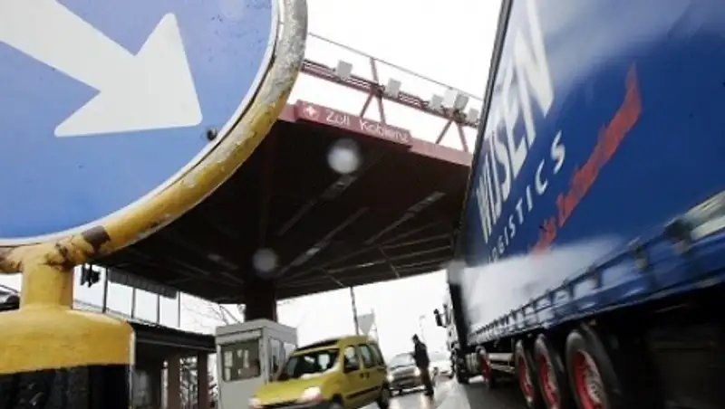 Испанцы предложили ввести пограничный контроль в Шенгенской зоне 