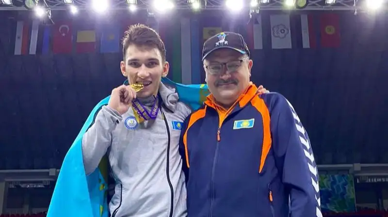 Богдан Лукин стал обладателем Кубка мира по фехтованию