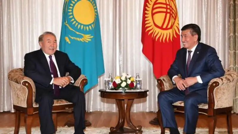 Нет ближе народов, чем казахи и кыргызы: Назарбаев встретился с Жээнбековым