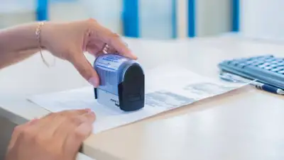 otyrar.kz, фото - Новости Zakon.kz от 11.02.2020 10:58