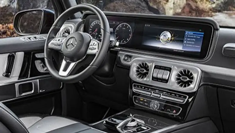 Опубликованы официальные фото салона нового Гелика