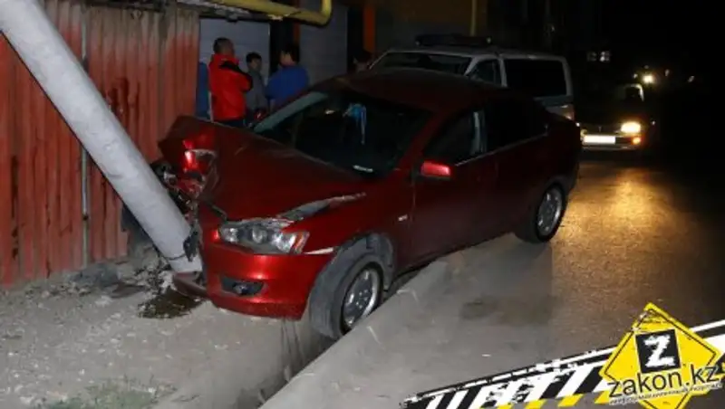 Еще одно ДТП из-за "незамеченного" знака произошло в Алматы