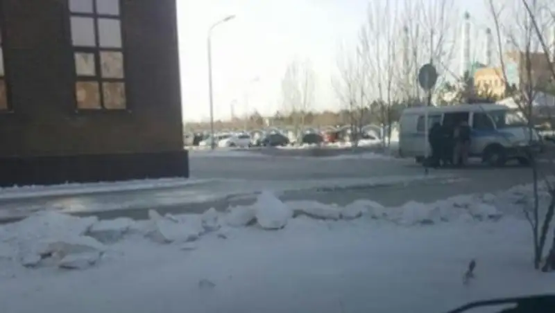 Около 70 человек эвакуировали из ЦОНа Караганды