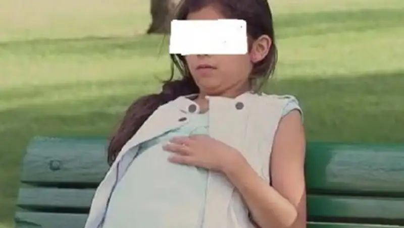 Минздрав Азербайджана решит, делать ли аборт изнасилованной отчимом 12-летней девочке