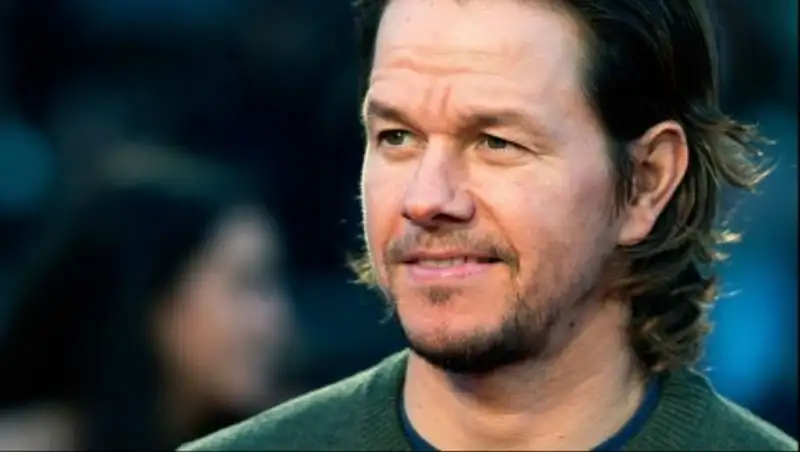 Құрбысымен және оның анасымен жыныстық қатынас