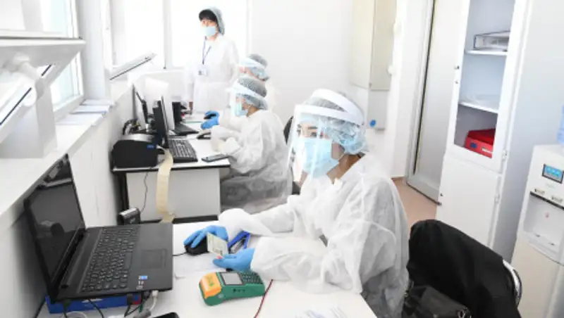 Жители столицы могут сдать тест на COVID-19, не выходя из авто