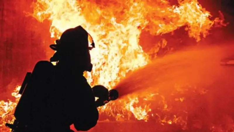 В Астане горела бильярдная