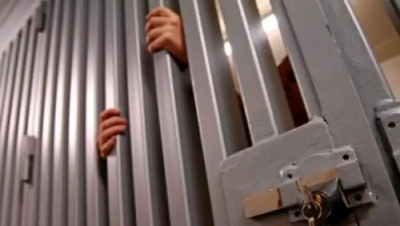 К 10 годам тюрьмы приговорен житель Алматы за сбыт наркотических средств