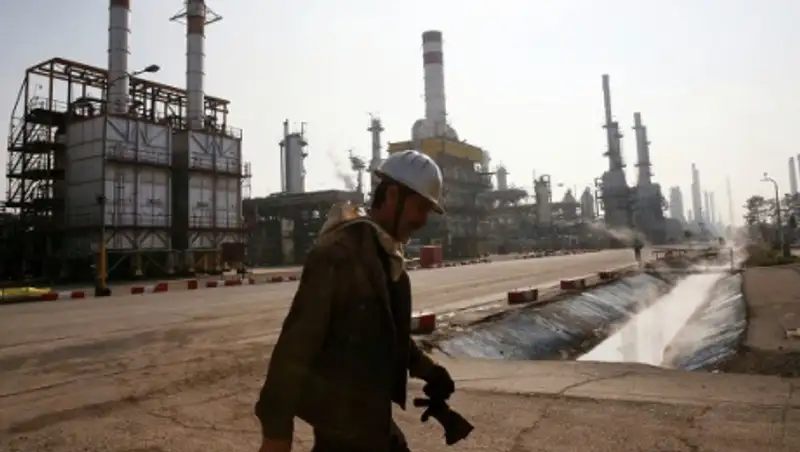 Иран готов удвоить экспорт нефти через три месяца после снятия санкций