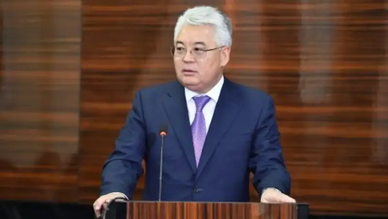 Бейбут Атамкулов - министр иностранных дел РК