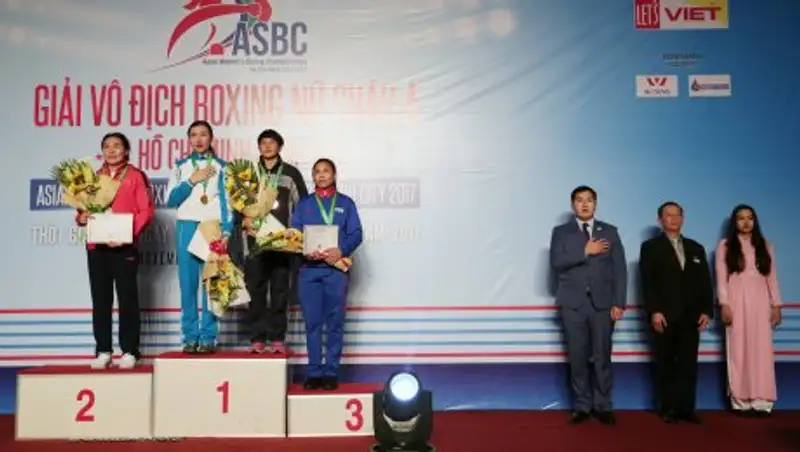 Женская сборная Казахстана по боксу завоевала шесть медалей на чемпионате Азии