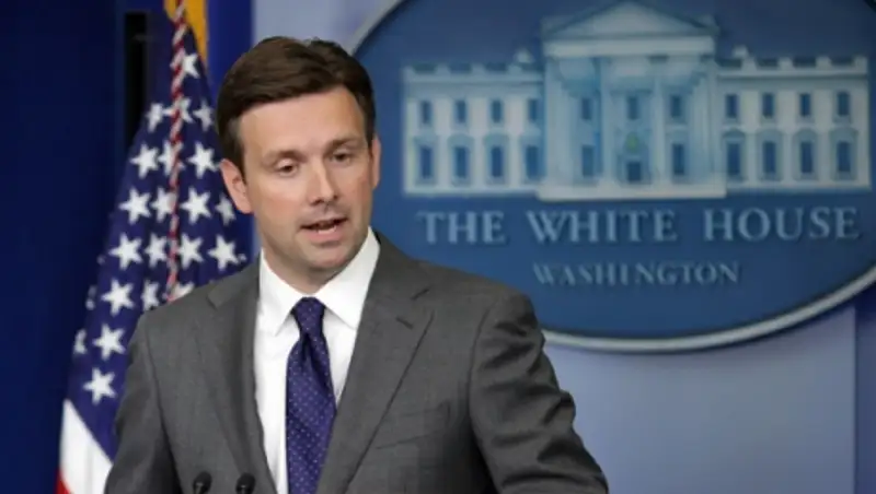 Белый дом: смягчения санкций в отношении России в обмен на ее борьбу против ИГ не будет